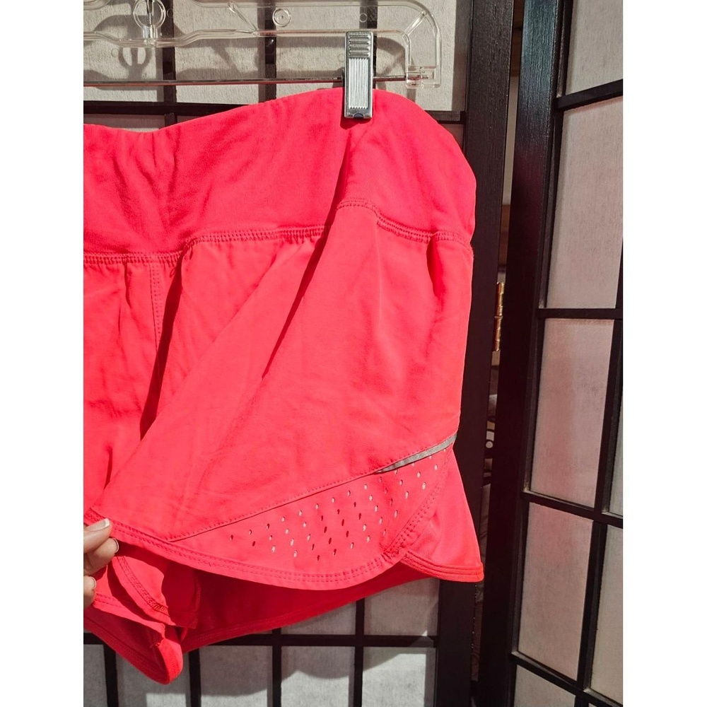 CHAMPION Women’s XL Coral Athletic Shorts with Mesh Detail and Built-In Liner - Picture 3 of 10